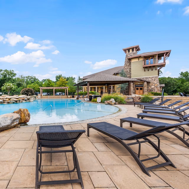 1000x1000pool-1